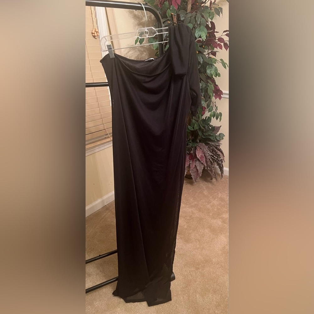 Black One Shoulder Maxi Dress